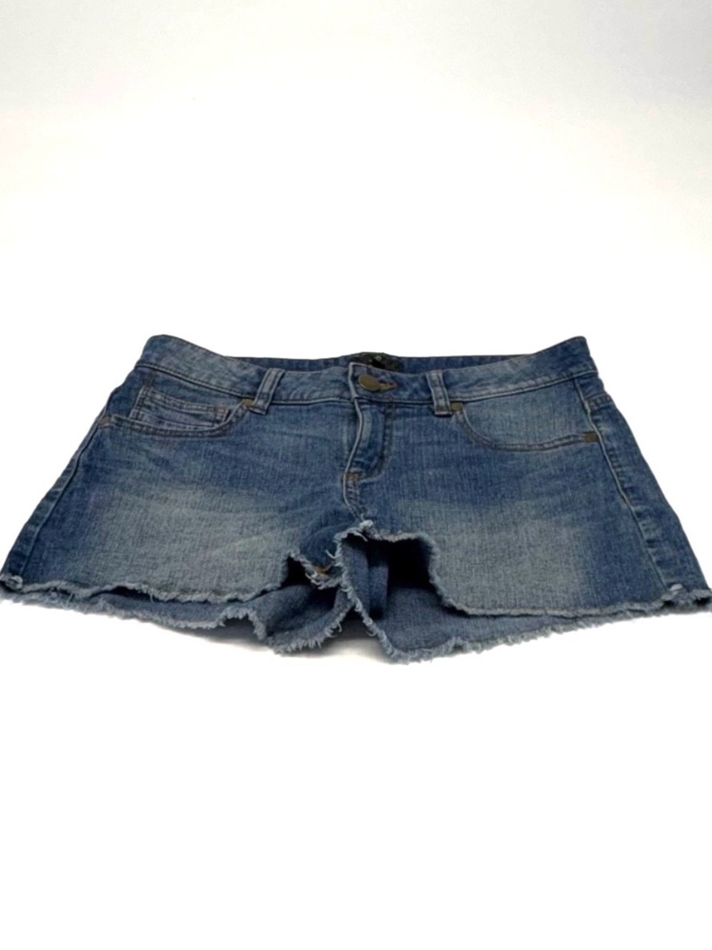 G21 Frayed Hem Jean Shorts Medium Wash Size 7 EUC Like New